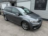 Volkswagen Touran R-Line*DSG*7-SITZER*NAVI*LED*ACC*AHK - VW Touran Gebrauchtwagen in Stuttgart