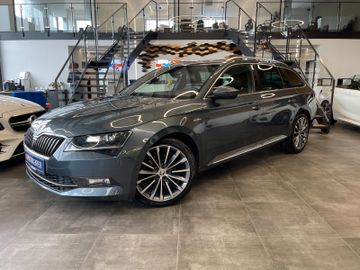 Skoda Superb Combi L&K *PANO*ACC*AHK*LEDER*NAVI*BI-XEN