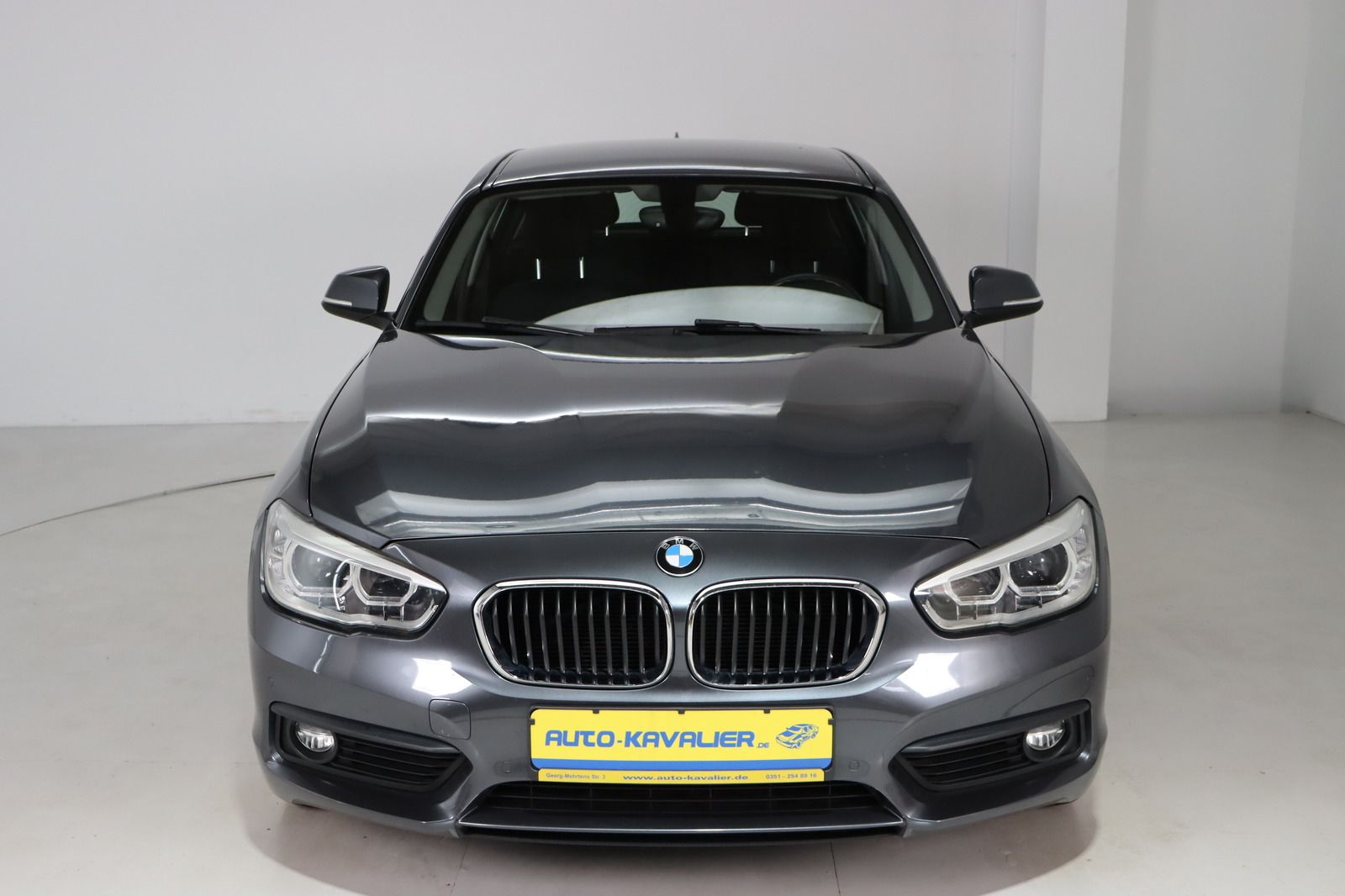 Fahrzeugabbildung BMW 118 d xDrive * Navi * Bi-Xenon * Sitzhzg.