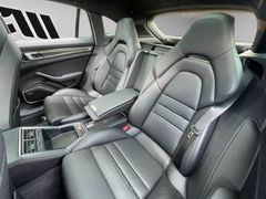 PORSCHE Panamera Sport Turismo GTS Carbon Paket Panorama