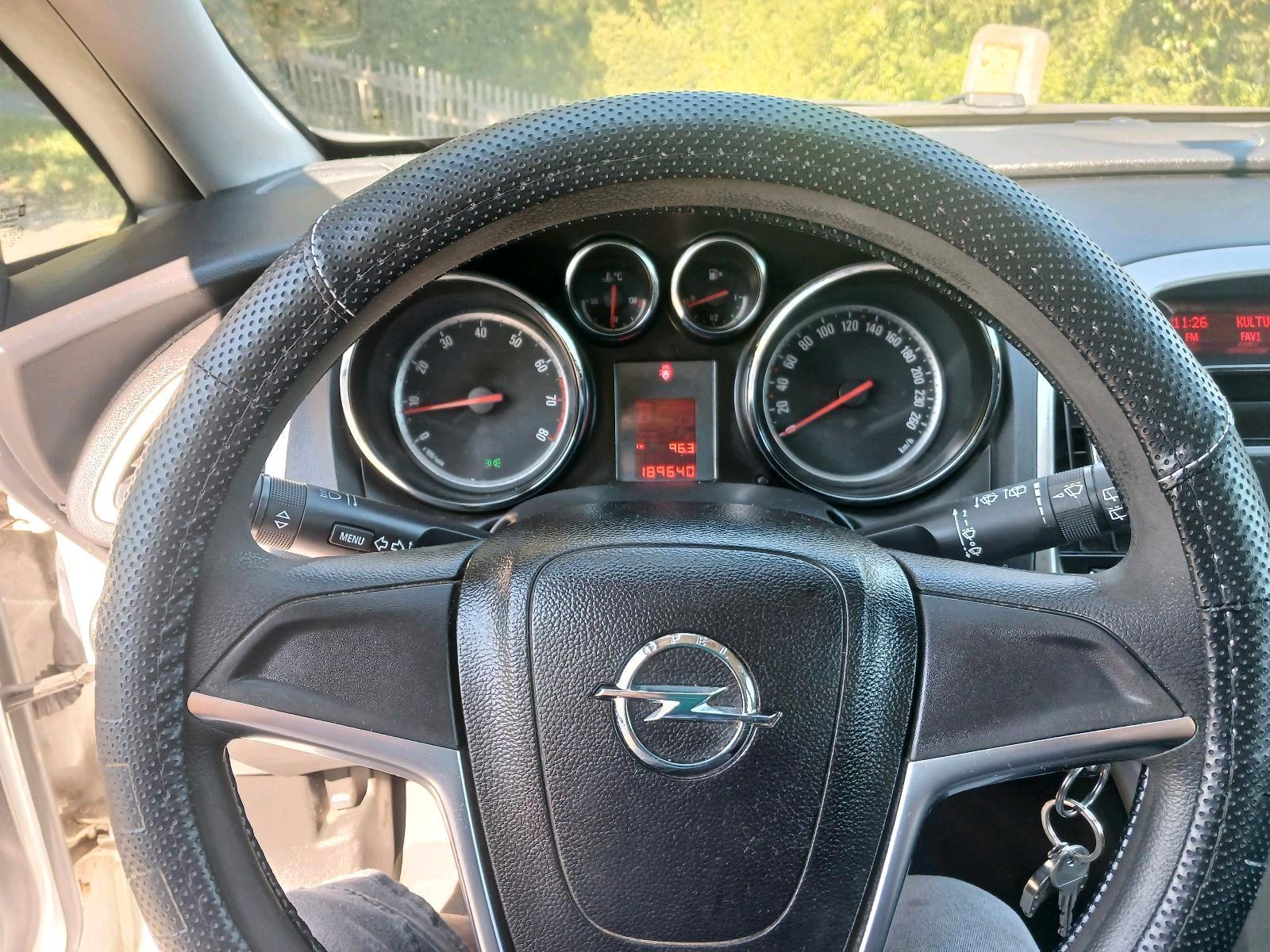 Opel  2012 — photo 7
