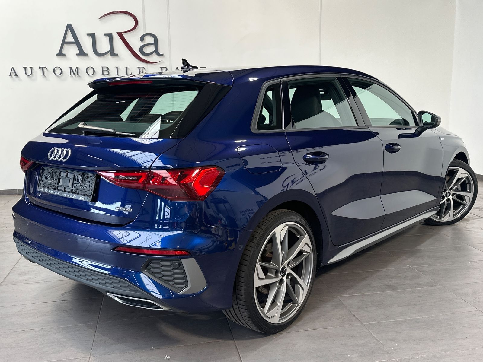 Fahrzeugabbildung Audi A3 SpB 40 TDI Quattro S-Line NAV+LED+STHZG+19ZO