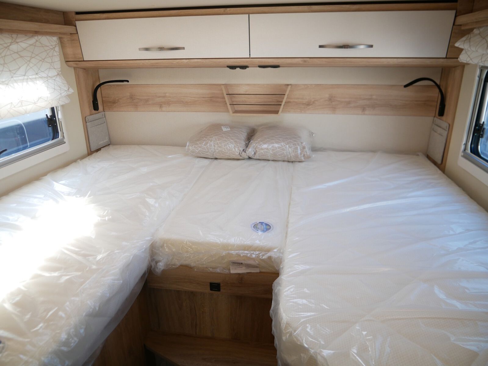 Fahrzeugabbildung Eura Mobil Profila T PT 695 EB Automatik, Mondial Pakete