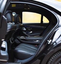 Mercedes S 560 - 9