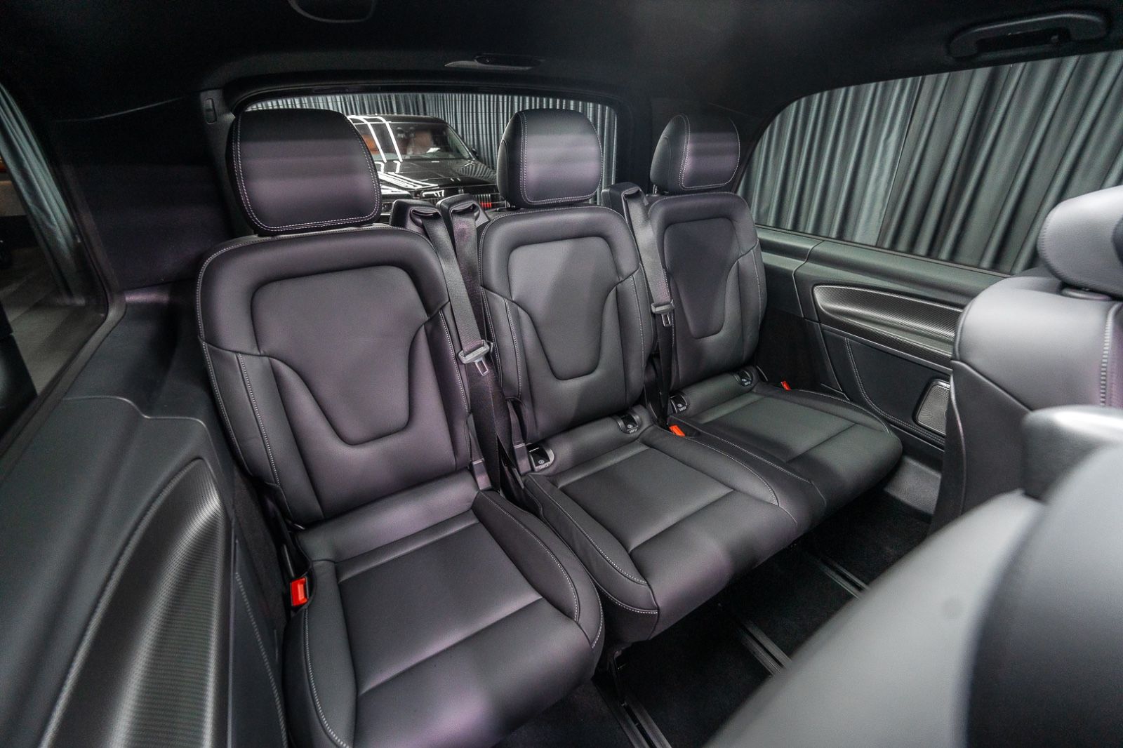Fahrzeugabbildung Mercedes-Benz V300d EXCLUSIVE 4M Lang AIRMATIC Luxus*VIP*25