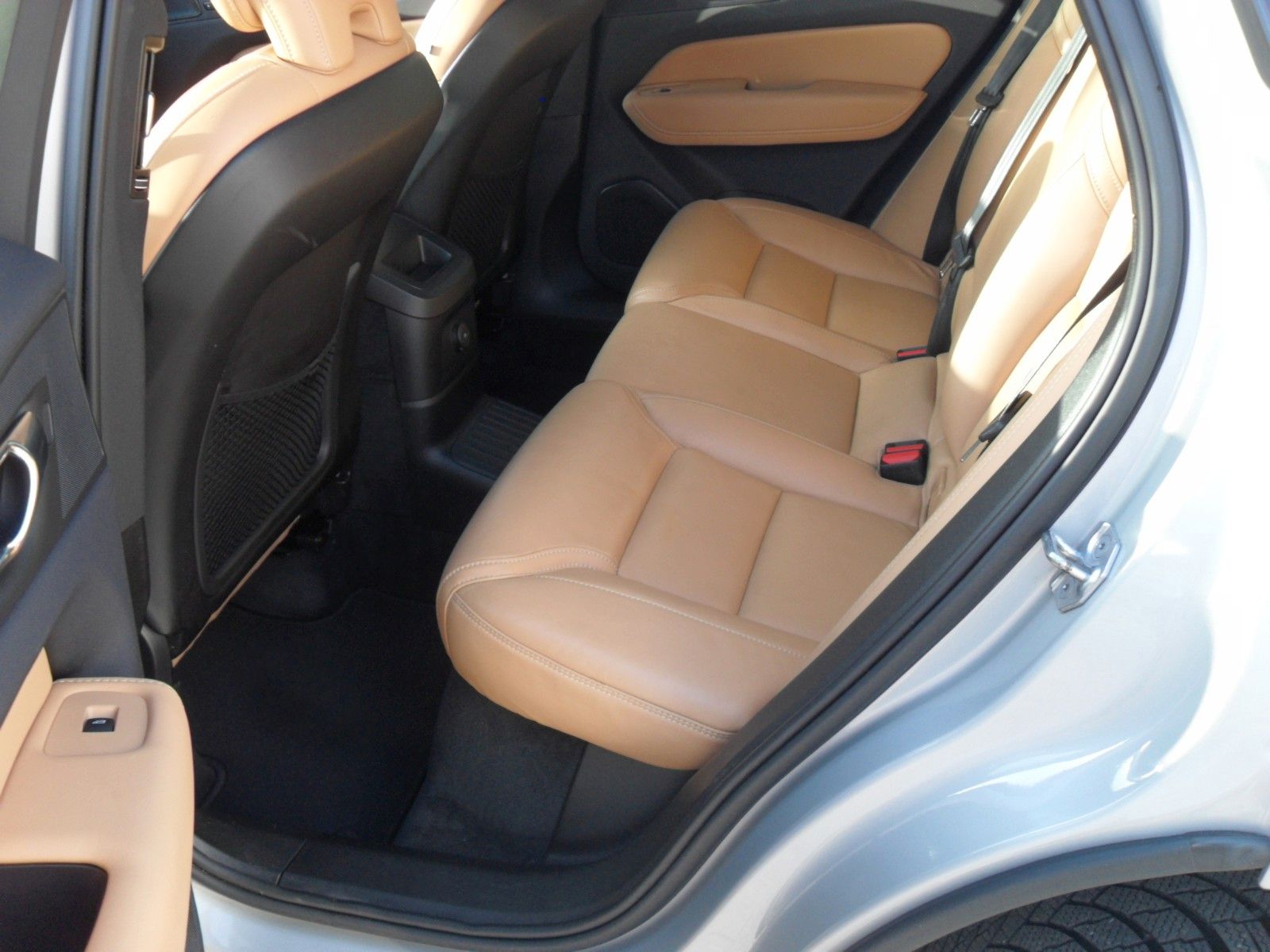 Fahrzeugabbildung Volvo XC 60 T6 Inscription | AWD