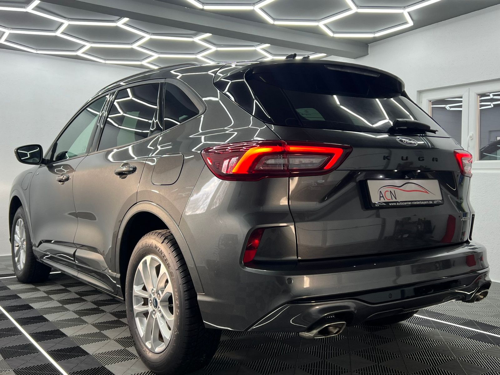 Fahrzeugabbildung Ford Kuga PlugIn Hybrid ST-LINE/MATRIX-LED/HuD/1.HAND