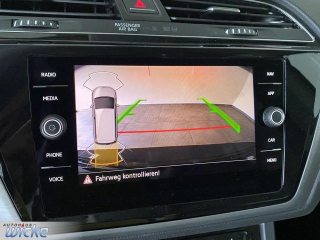 Touran 1.5 TSI DSG Comfortline NAVI KLIMA PDC LE