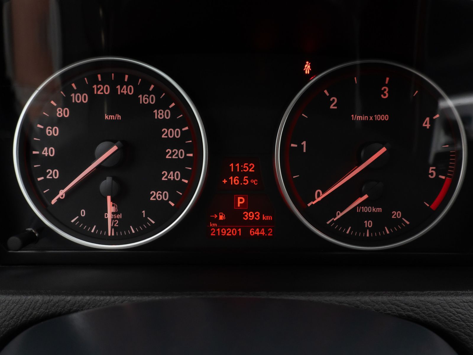 Fahrzeugabbildung BMW X5 xD40d  Sport Panorama Kamera HUD HiFi SoftCL