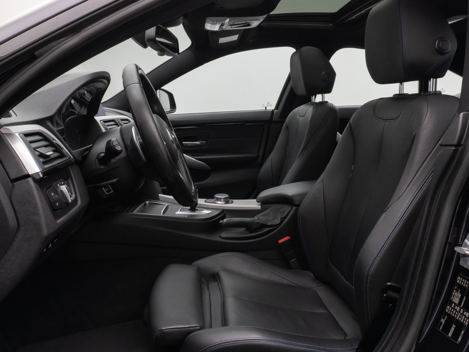 Fahrzeugabbildung BMW 430 Gran Coupé M Sport Glasdach Kamera HUD HiFi