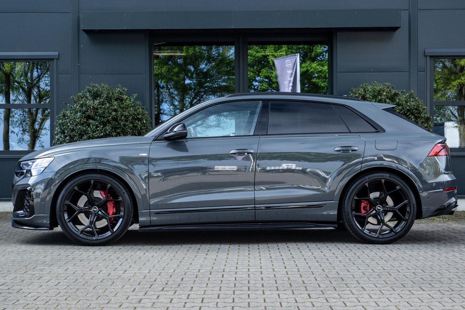Audi Q8 60 TFSI e Competition 490pk, Nimbus, Full-opt imagem 2