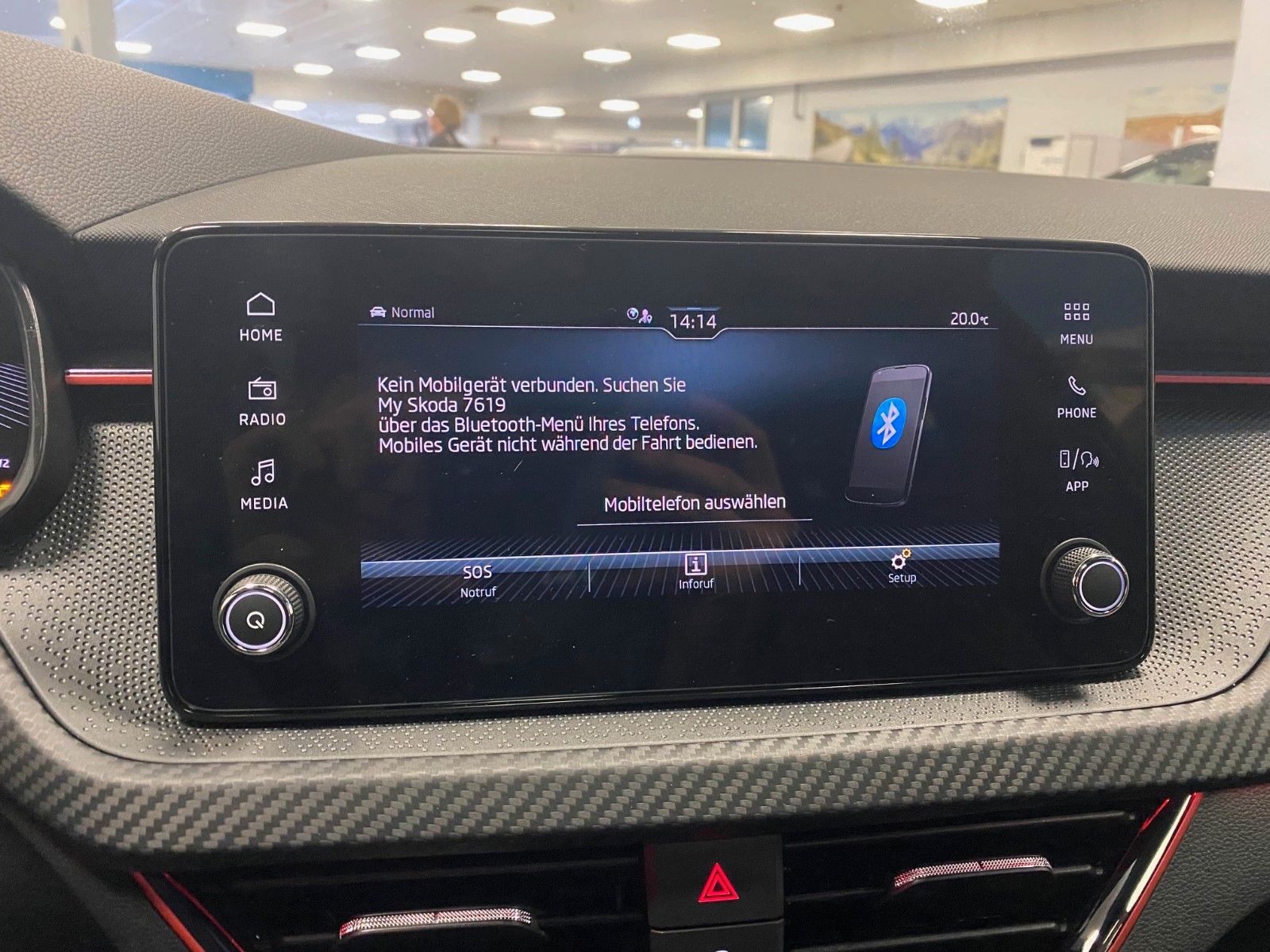 Fahrzeugabbildung SKODA Kamiq 1.5 TSI ACT DSG Monte Carlo+MATRIX+APP+PAN