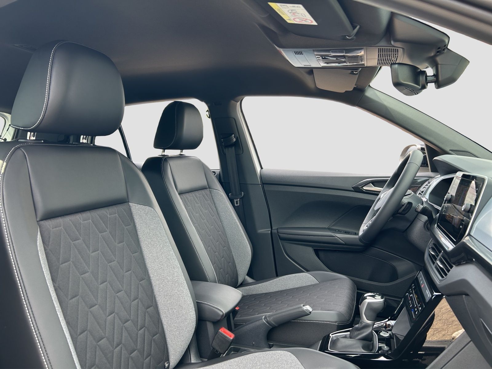 Volkswagen T-Cross - Bild 6