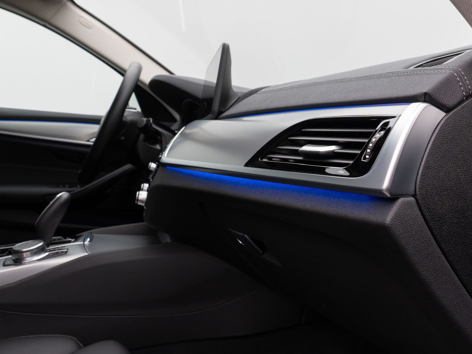 Fahrzeugabbildung BMW 540d xD Luxury Line Kamera HUD DAB ACC Alarm LED