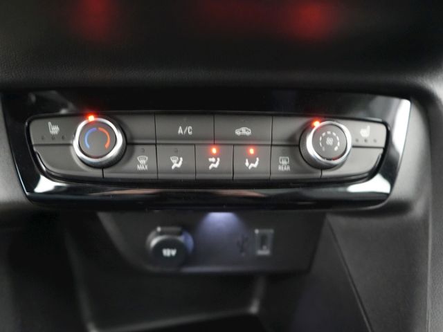 Corsa F FACELIFT+LED LICHT+RÜCKFAHRKAMERA+SITZ-/