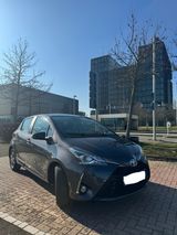 Toyota Yaris 1,5-l-VVT-i Hybrid CVT Comfort Comfort - Toyota Yaris in Oberhausen