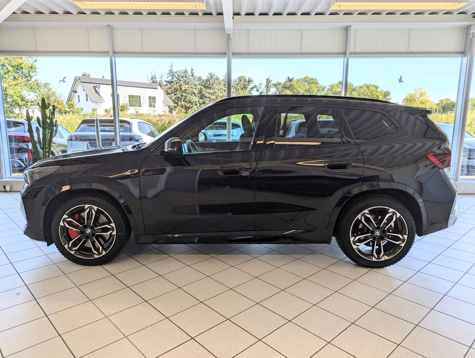 BMW X1 20d M-Sport-PRO Pano Innovation Harman AHK 19 - Image 4