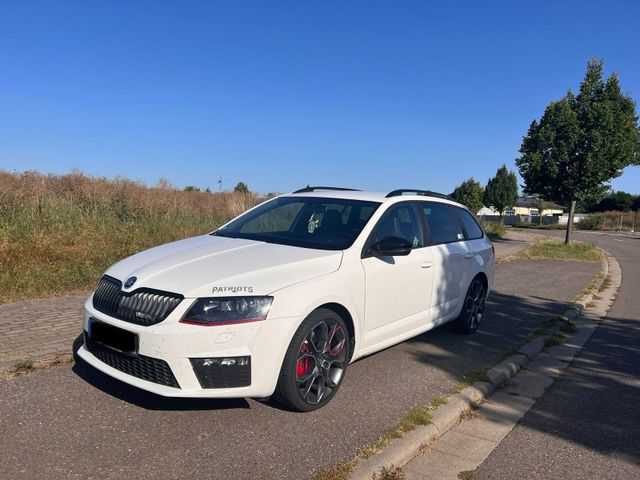 Skoda Octavia RS aus 1. Hand - Sofort abzu...