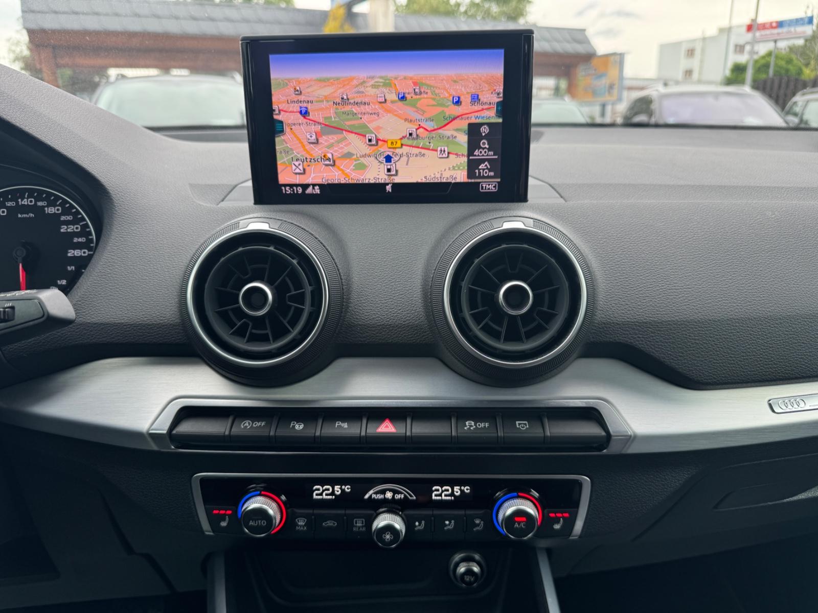 Audi Q2/Sport/Klimaautom/Sitzhz/LED/Tempo/PDC/1.Hand