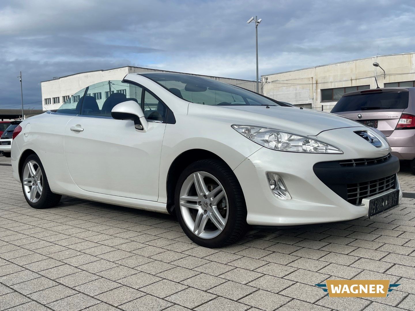 Fahrzeugabbildung Peugeot 308 CC Cabrio-Coupe Premium Klimaautomatik