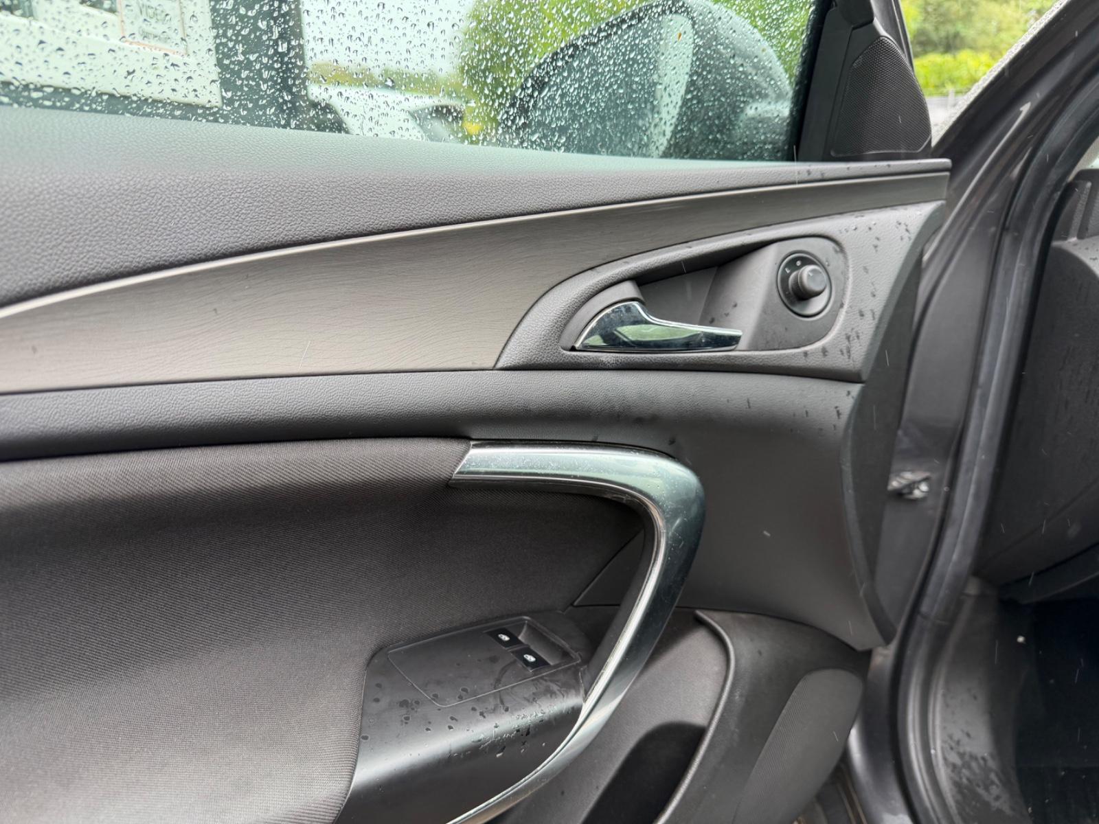 Opel Insignia A 1.6 Lim. Edition Navi Klimaauto Tempo