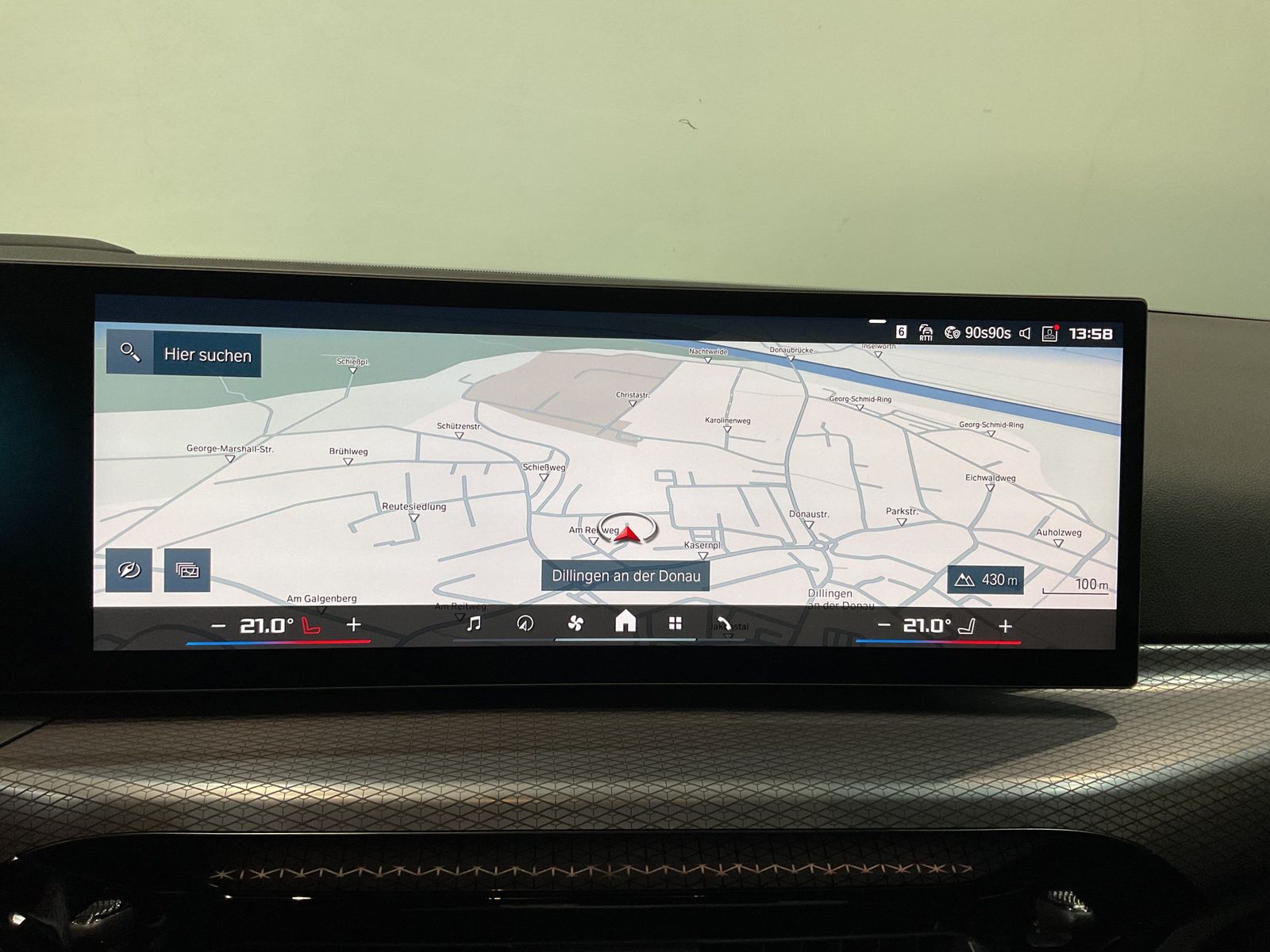 Fahrzeugabbildung BMW M2 Coupé M Carbondach, M Sportsitze, Harman Kard