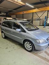 Opel Zafira 1.8 16V Executive Executive - Opel Zafira: 16v