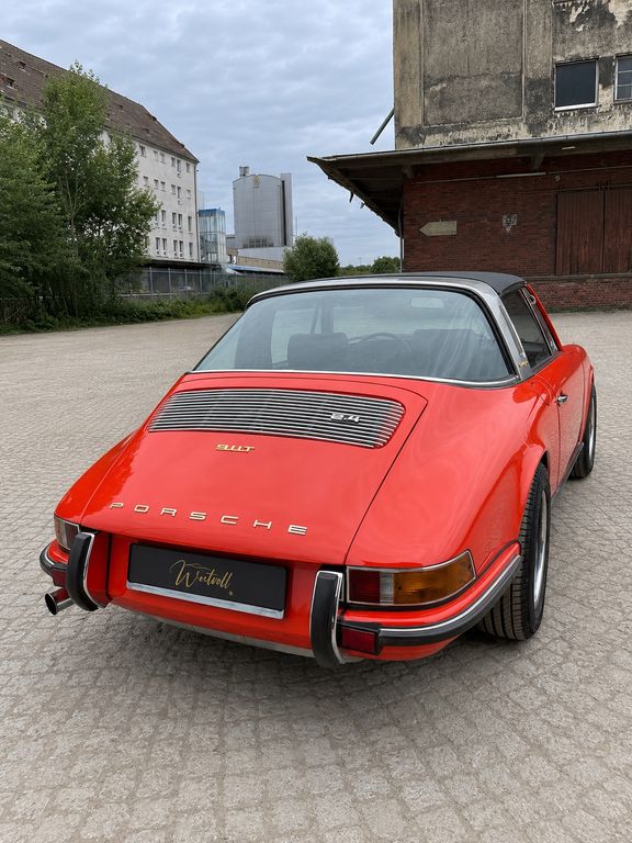 PORSCHE 911 T Targa 2,4l Ölklappe, restauriert, Matching PORSCHE 911 T Targa 2,4l Ölklappe, restauriert, Matching