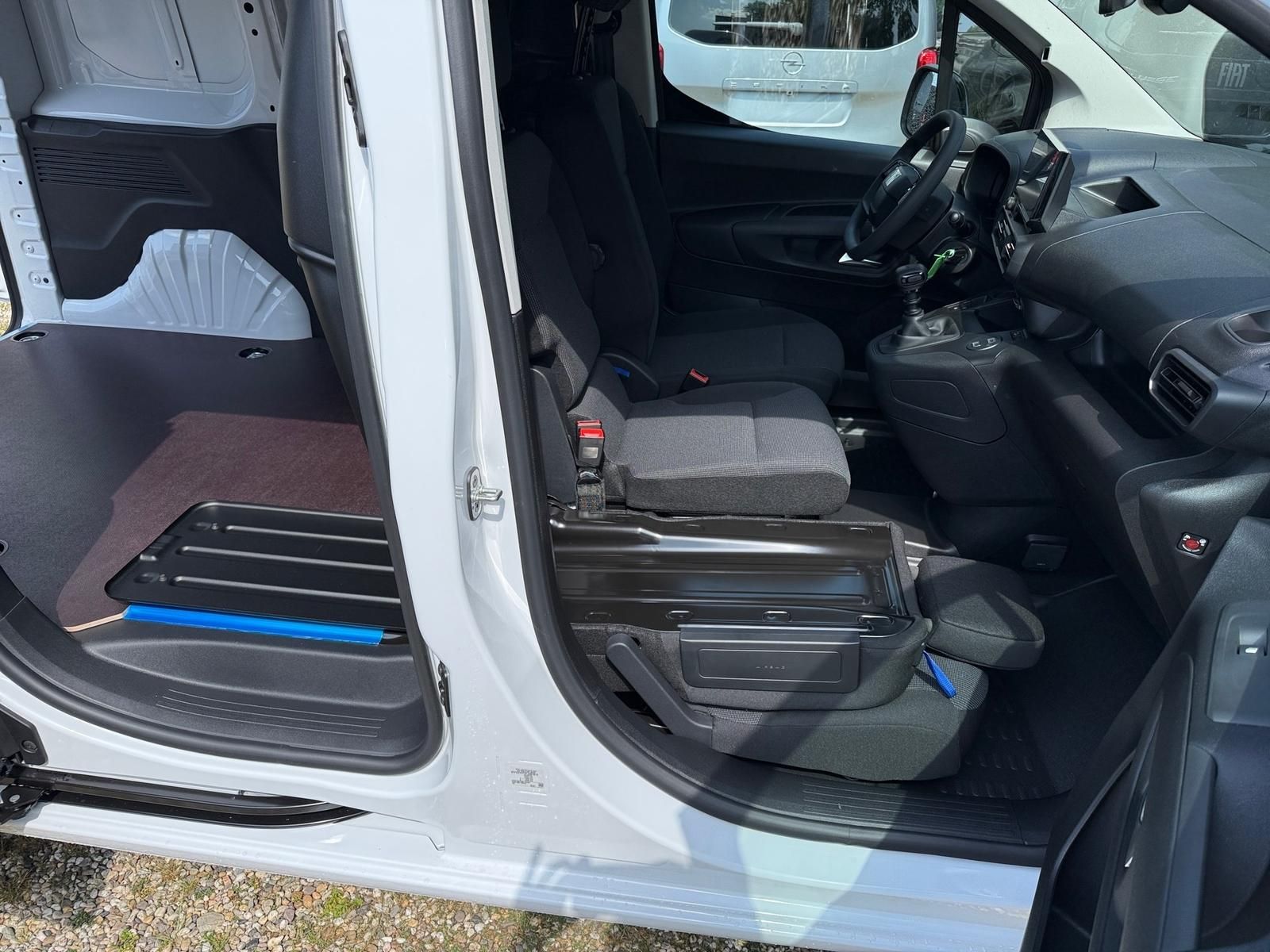 Fahrzeugabbildung Fiat Doblo M Kastenwagen 100 MT6