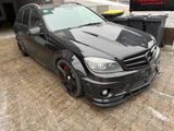 Mercedes-Benz C 63 AMG Performance P30 Kamera Carbon Schiebeda - Mercedes-Benz C 63 AMG: Carbon
