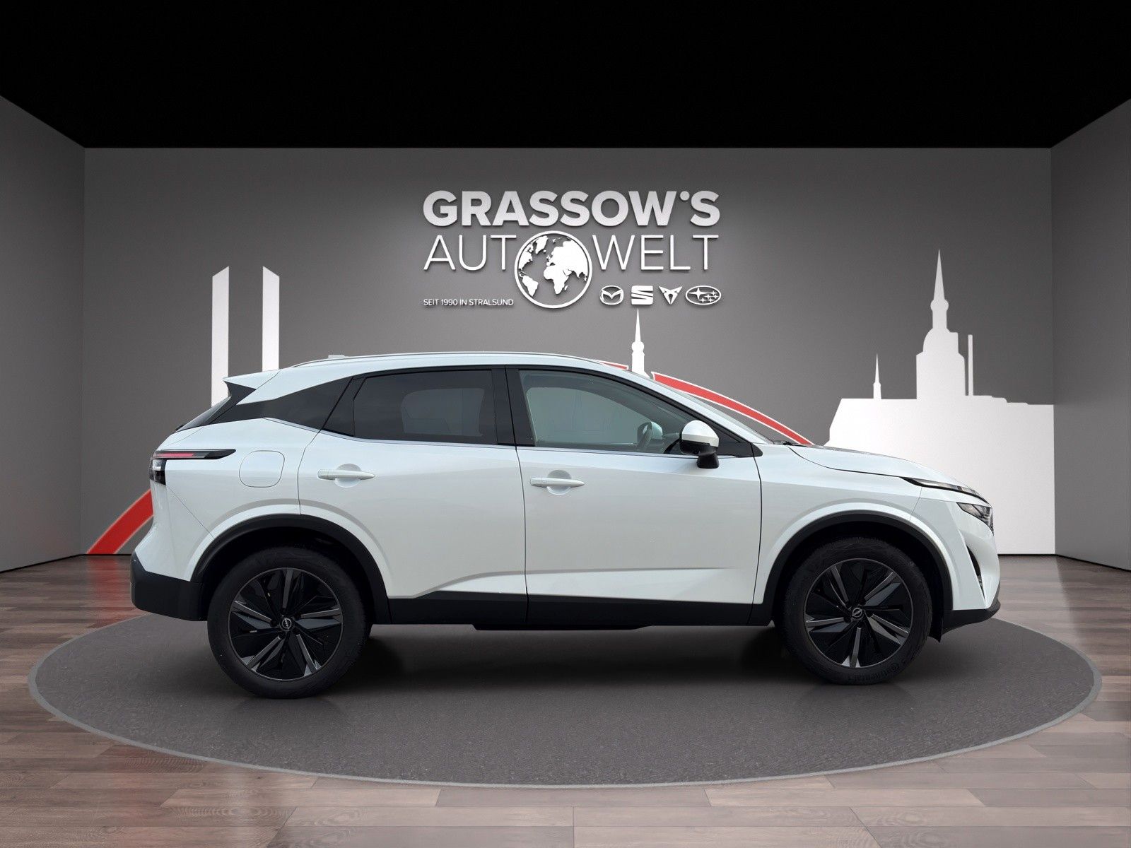 Fahrzeugabbildung Nissan Qashqai 1.3 DIG-T Tekna HeadUp/NAVI/ACC/360/LHZ