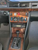 Mercedes-Benz CE 300 Oldtimer mit Klima, Top Zustand, wenig Km - Mercedes-Benz Oldtimer: Coupe