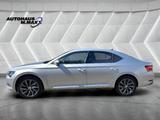 Skoda Superb Lim. Style Navi Kamera ACC Spur CarPlay - Skoda Superb mit Benzin-Antrieb: Limousine