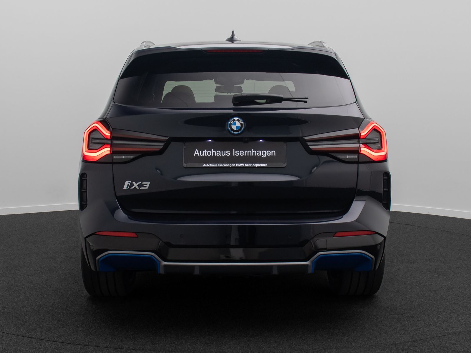 Fahrzeugabbildung BMW iX3 IMPRESSIVE 360&deg; H/K Panorama DAB HUD 20Zoll