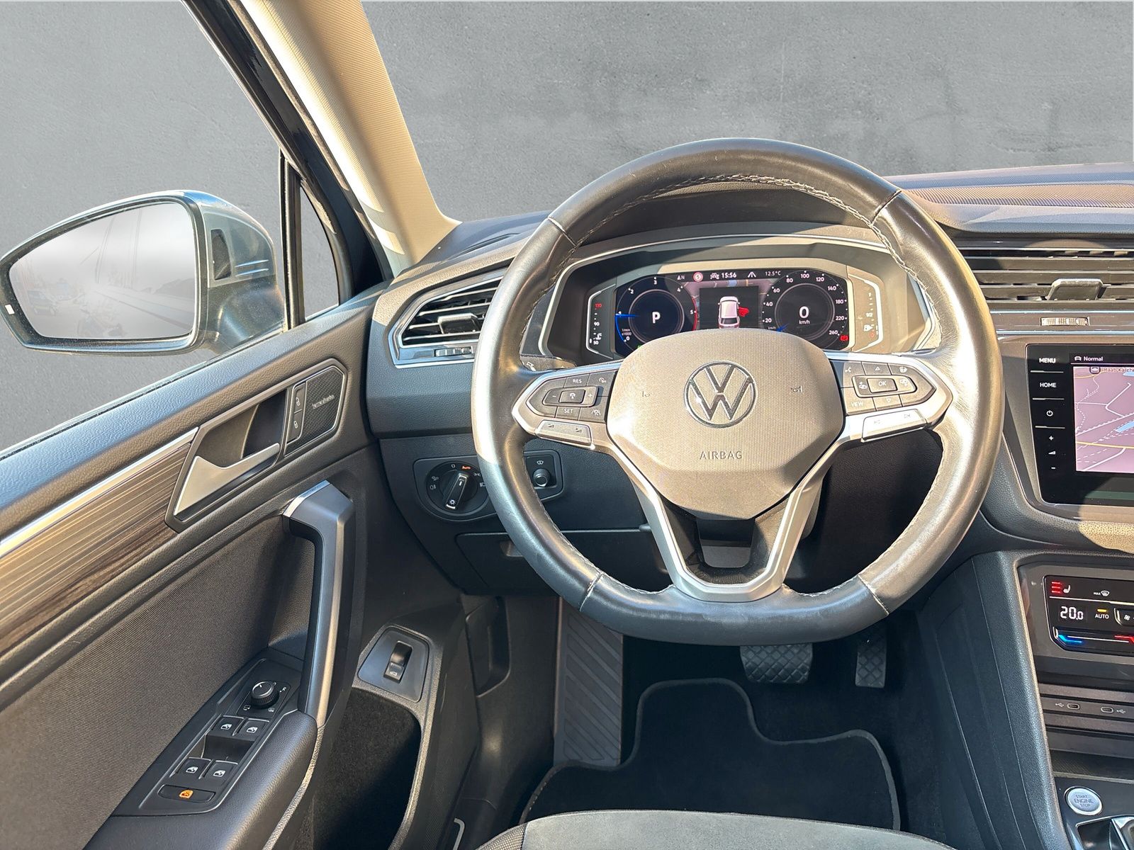 Fahrzeugabbildung Volkswagen Tiguan Allspace 2.0 TDI 4Motion Kamera Harman&Ka