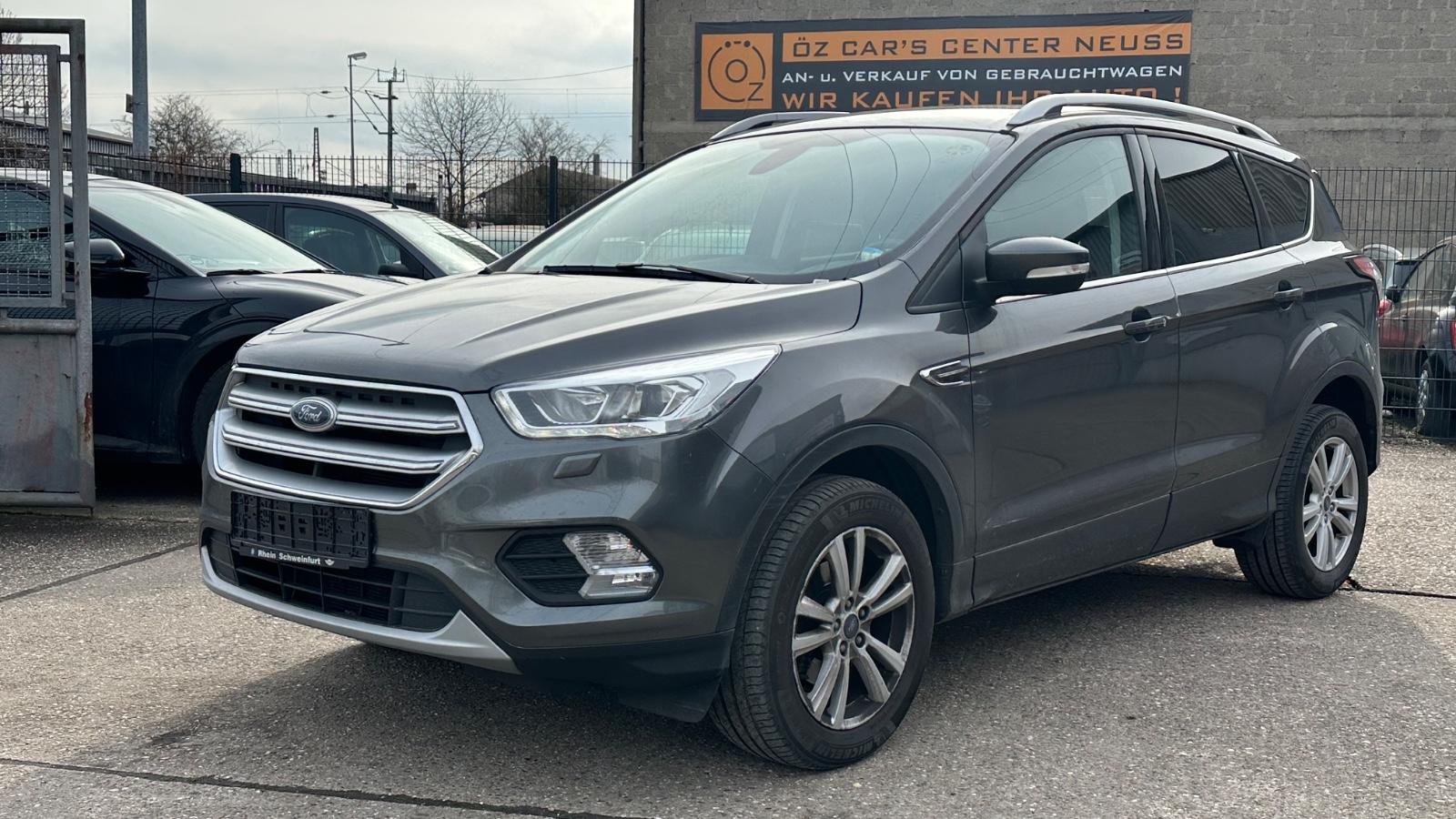 Ford Kuga 1.5 EcoBoost Cool & Connect Navigatin AHK