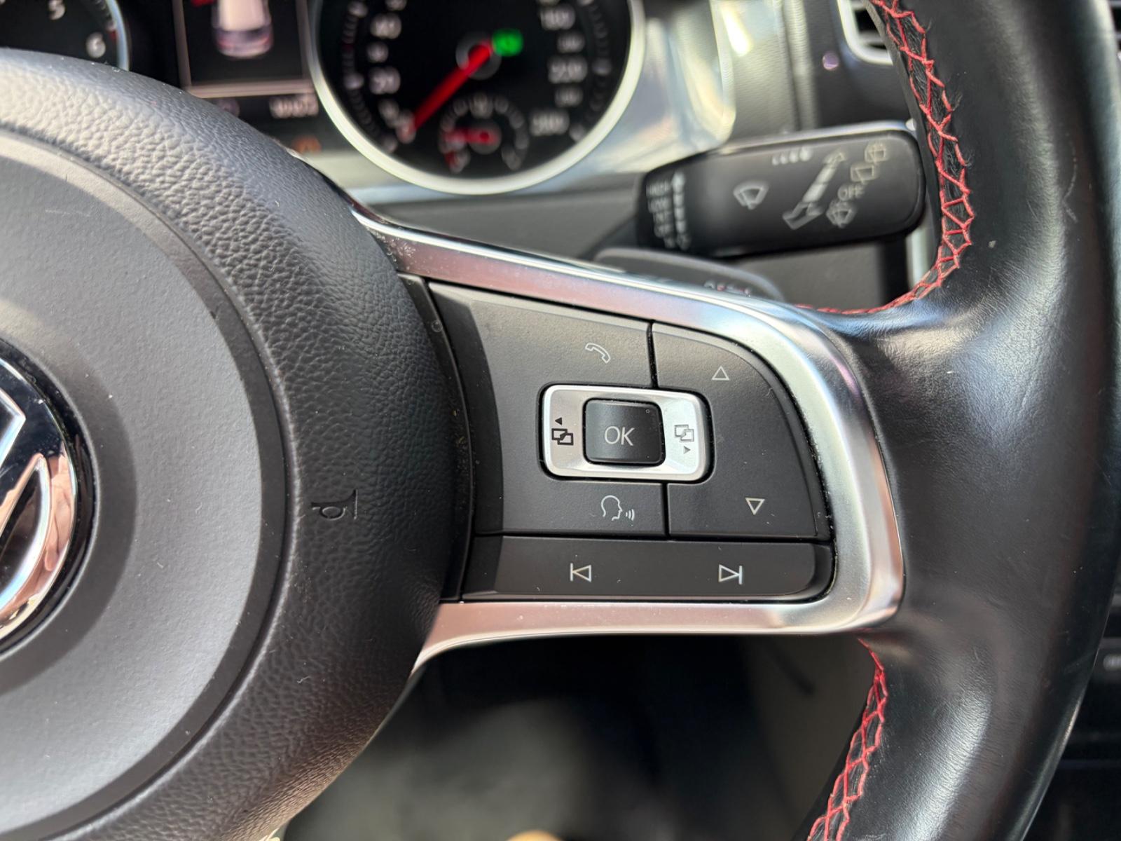 Volkswagen Golf VII Lim. GTI Performance/LEDER/ACC/DAB/VOLL