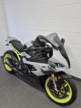 BMW S 1000 RR Carbon, jede Menge Zubehör - BMW M 1000 R