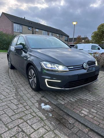 Volkswagen VW E GOLF Warmepumpe, Navi, Led, CCS, 2020