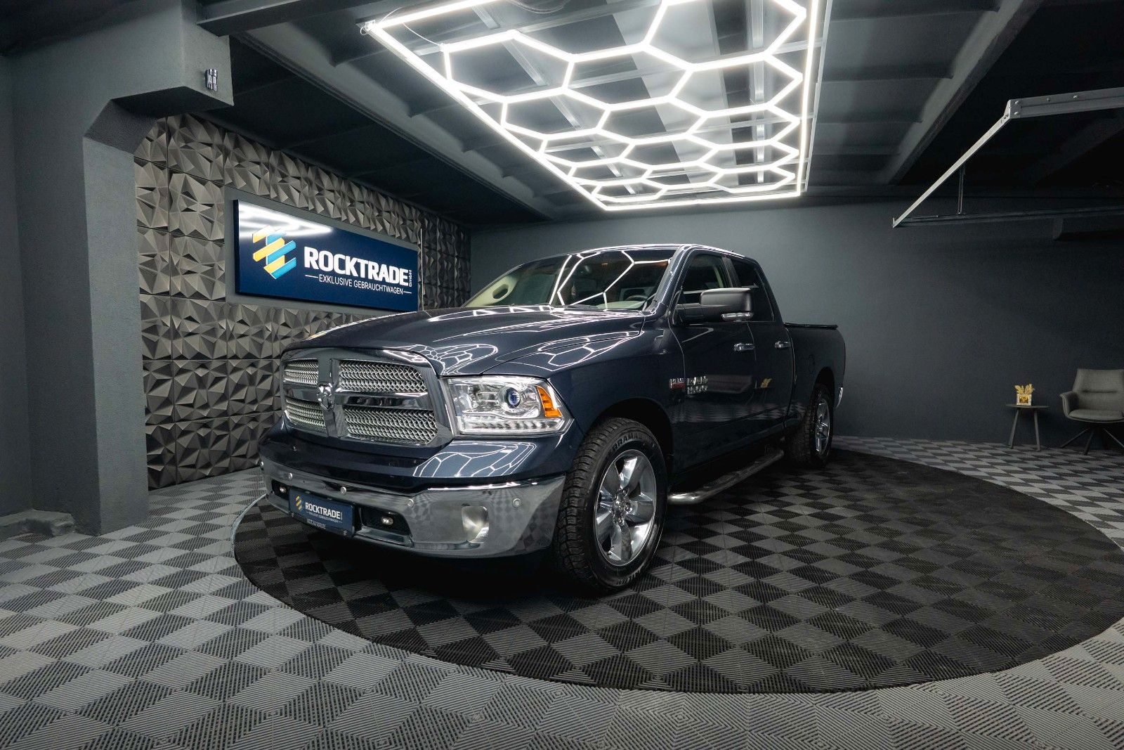 Fahrzeugabbildung Dodge RAM 5.7 V8 HEMI LPG PRINS | LONGBED | 20 Zoll