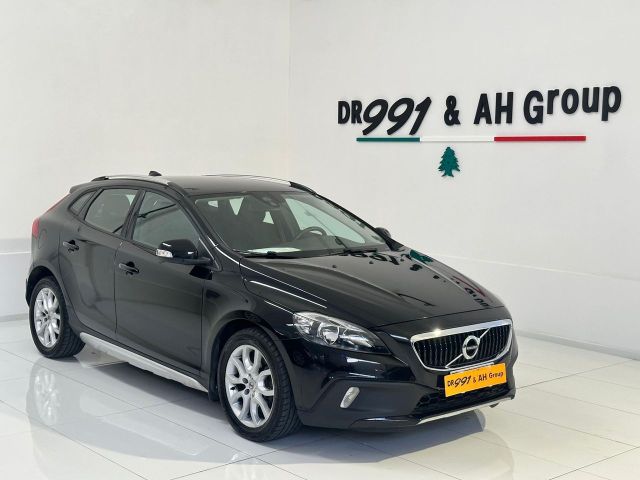 VOLVO V40 CC