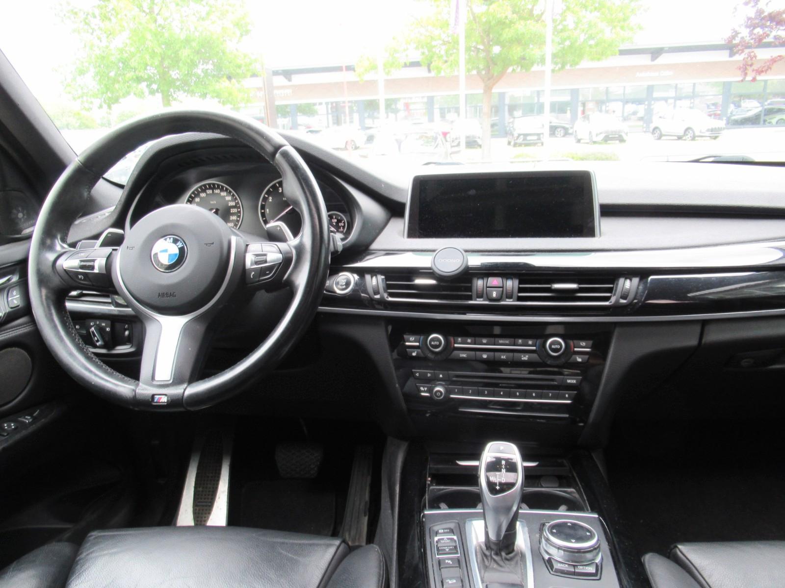 BMW X5 50i M Sport M PAKET*PANO*HEAD UP*AHK*7 SITZER