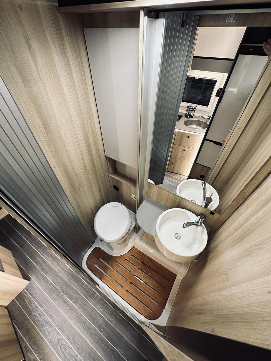 Fahrzeugabbildung NobelART T 5000 Ford