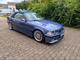 BMW E36 328i Cabrio Individual Veilchenblau - BMW 328 aus 1996