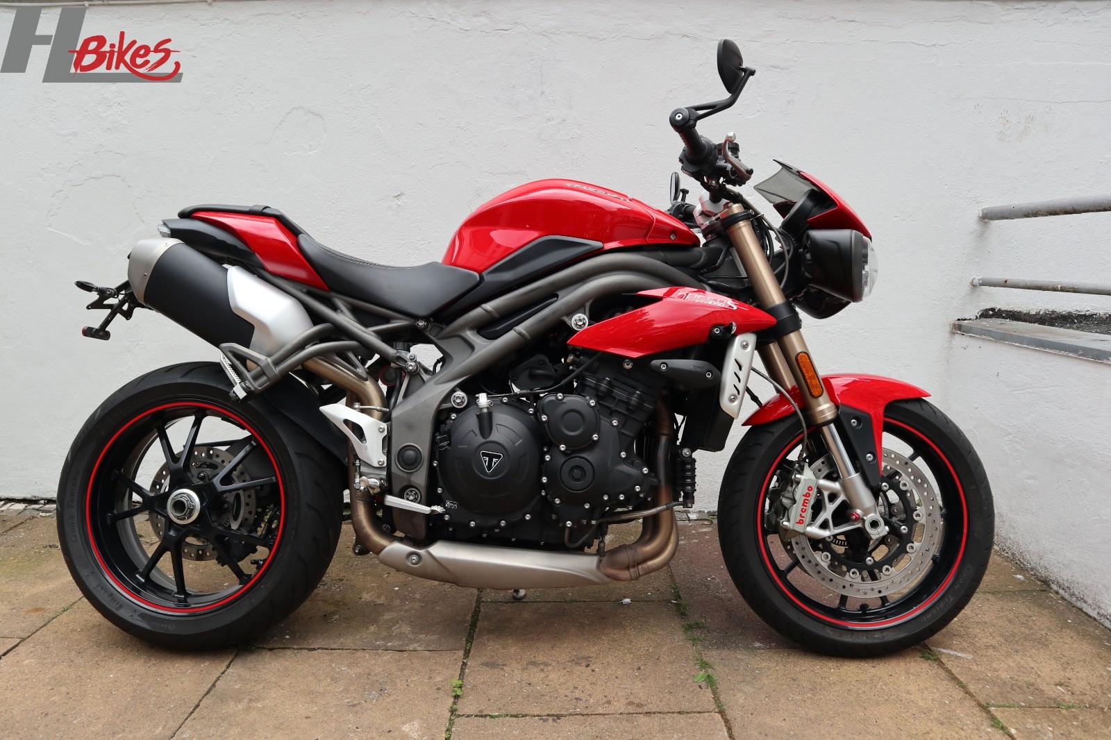 Triumph Speed Triple 1050 NN01  Gewährl !!Winterpreis!!!