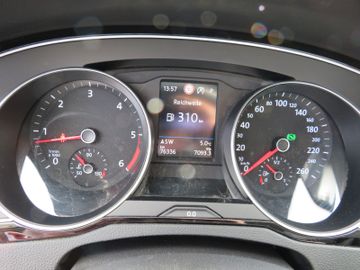 Fahrzeugabbildung Volkswagen Passat Variant Business DSG NAVI ACC LED MASSAGE