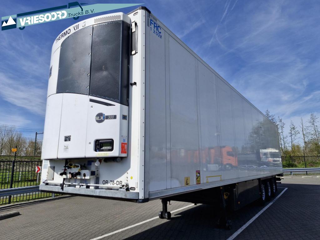 Schmitz Cargobull SKO 24 BLOEMENUITVOERING