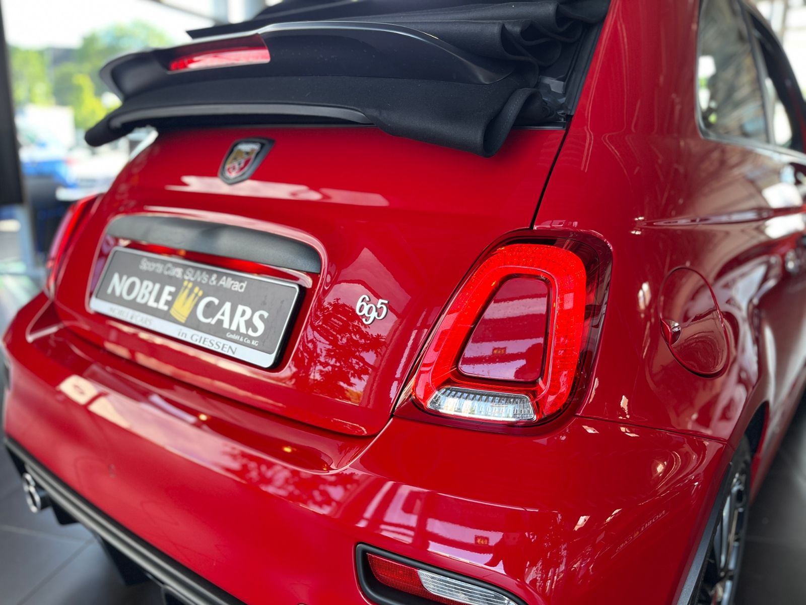 Fahrzeugabbildung Abarth 695C NUR 2.000KM!!! BEATS NAVI ALU
