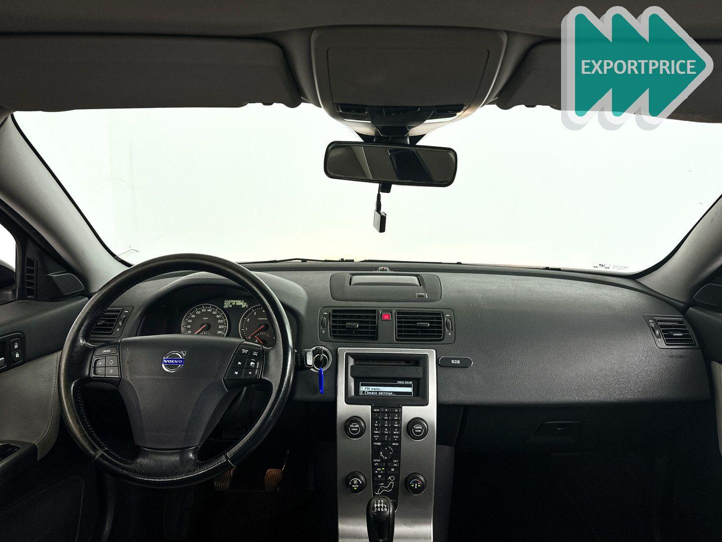 Volvo V50 2004 — photo 7