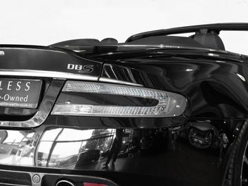 2011 Aston Martin DBS — миниатюра 27